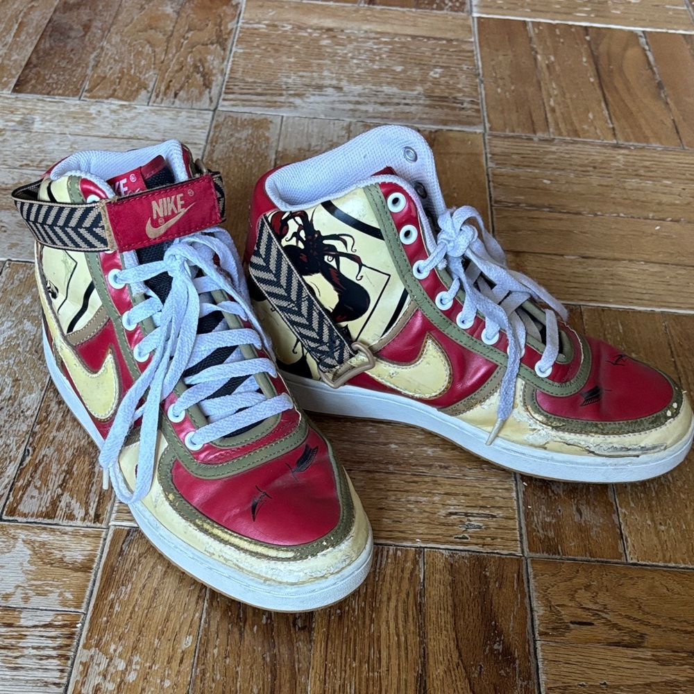 Nike Vandal King of Hearts Hightop Sneakers